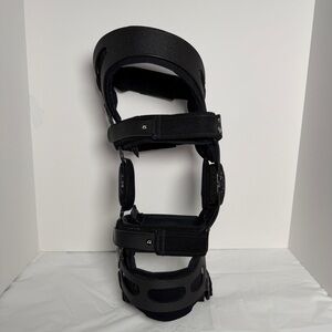 Breg Fusion Lateral OA Size Medium + Right Leg Brace Hinged Adjustable
